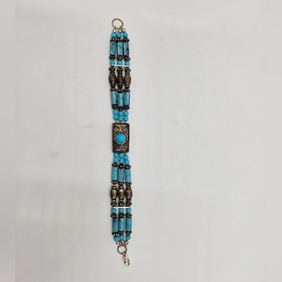 7.5 Inch Silver Plated Premier Designs Faux Turquoise Bracelet - Picture 1 of 6